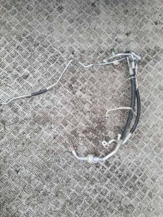 Ford Fiesta MK8 rurka przewód klimatyzacji