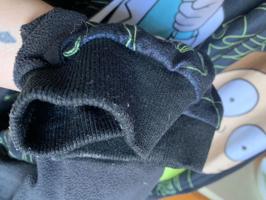 Комбінезон-кігуру з персонажами мультсеріалу «рік і морті».