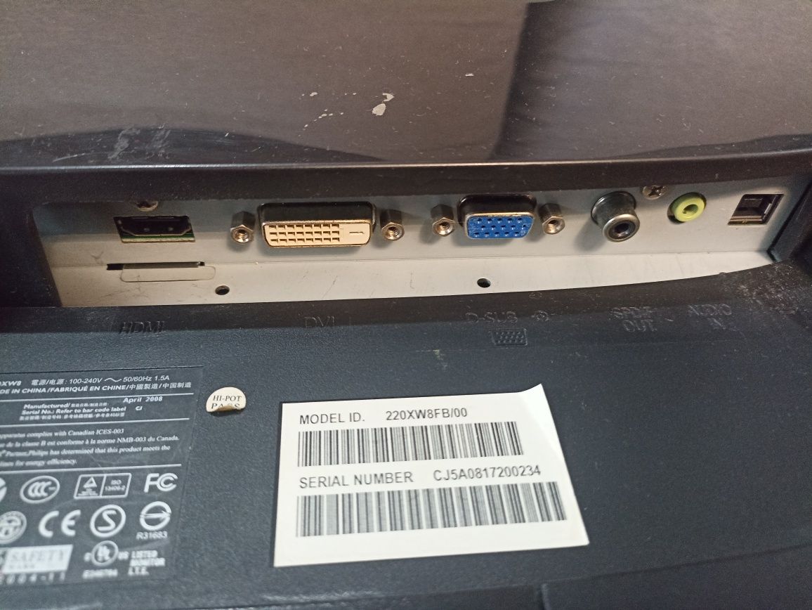 Monitor,z wyjściem hdmi 22 cale