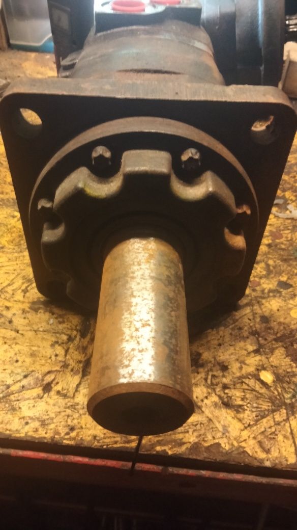 Sprzedam silnik hydrauliczny