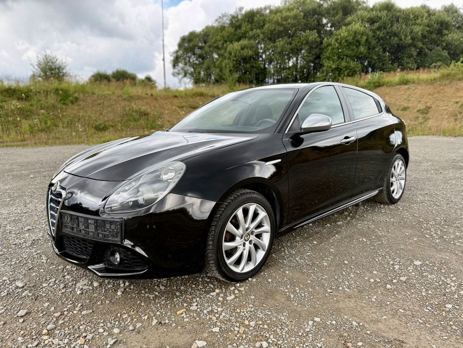 Alfa Romeo Giulietta Stan bardzo dobry, bogate wyposażenie, pakiet Turismo, opłacony.