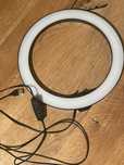 Newell ring light LED 26 cm USB z pilotem)