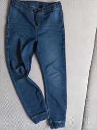 Jogger 152 , jeansowe jak nowe na gumie