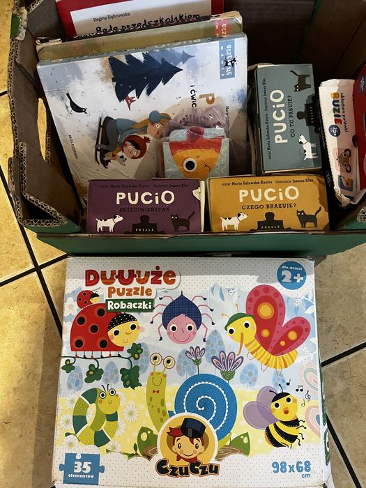 Pucio i inne ksiazki:ukladani/ zabawki