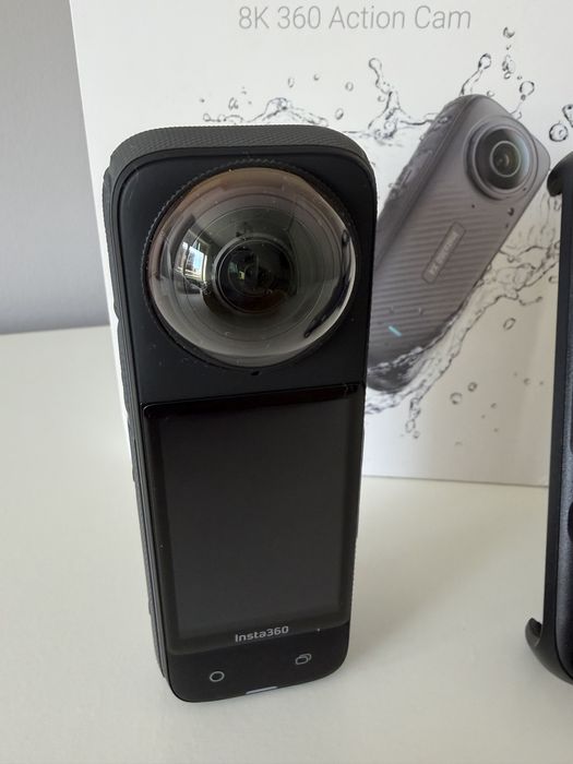 Câmara Insta360 X4 + Extras