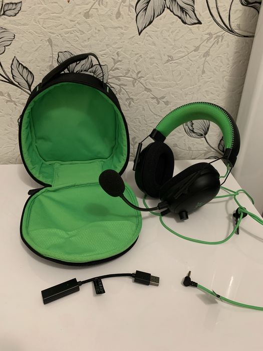 Навушники BlackShark V2 Razer стан нових оригінал