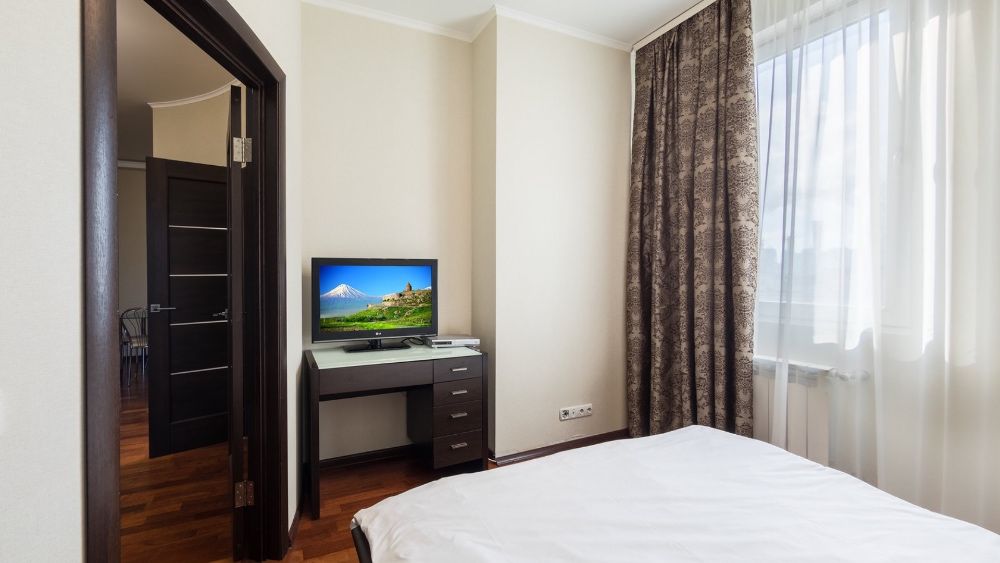 3-х подобово, Botanic Towers, метро.
