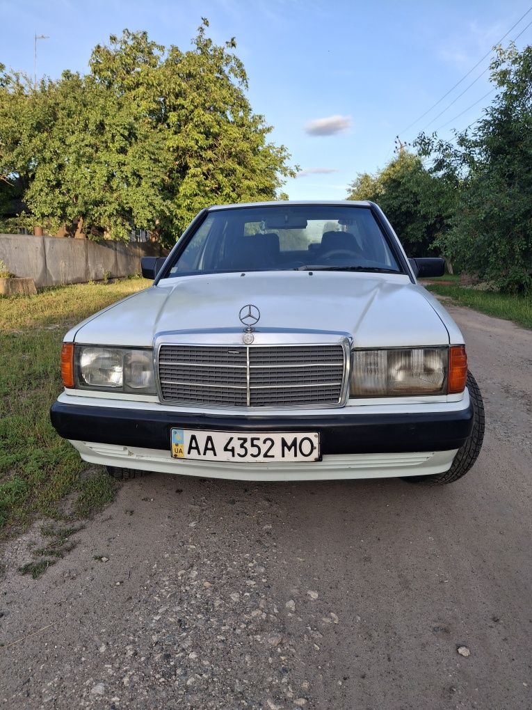 Продам Мерседес 190