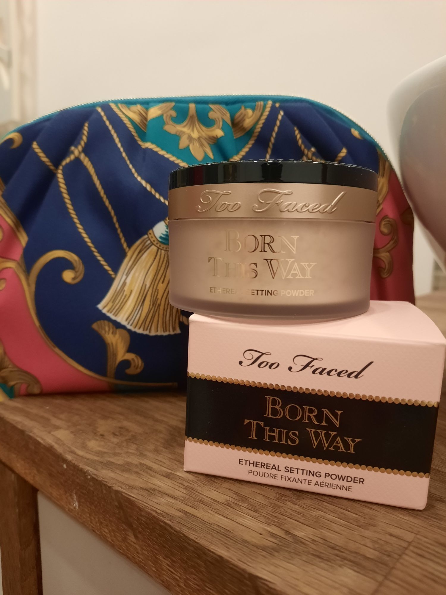 Puder too faced born this way nowy