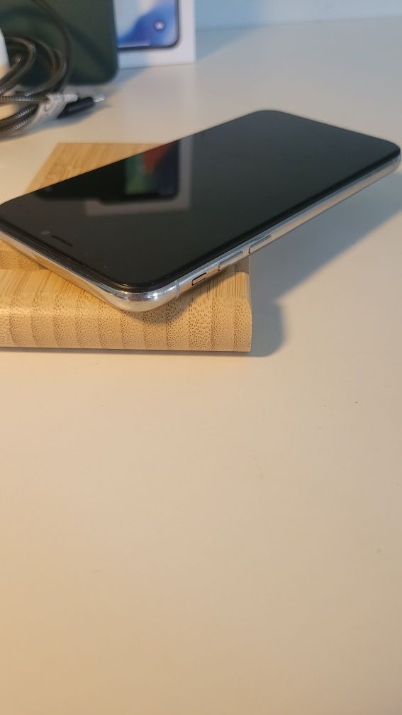 iPhone X • 100% Kondycji