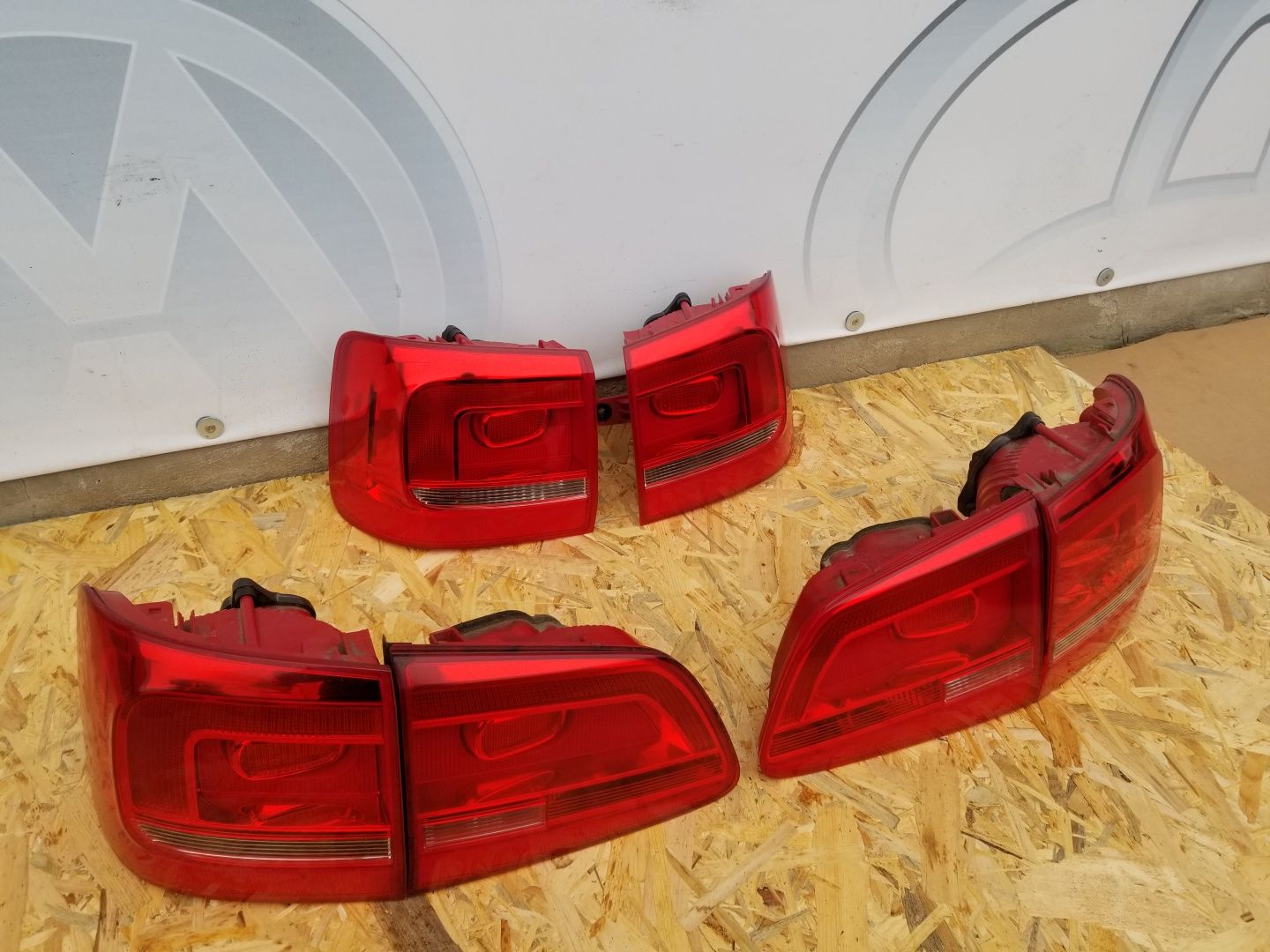 Фонарь VW Touran 2010-2017