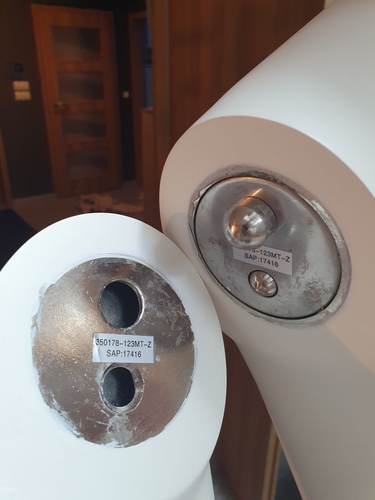 manekin damski biały matowy Penther 50% ceny