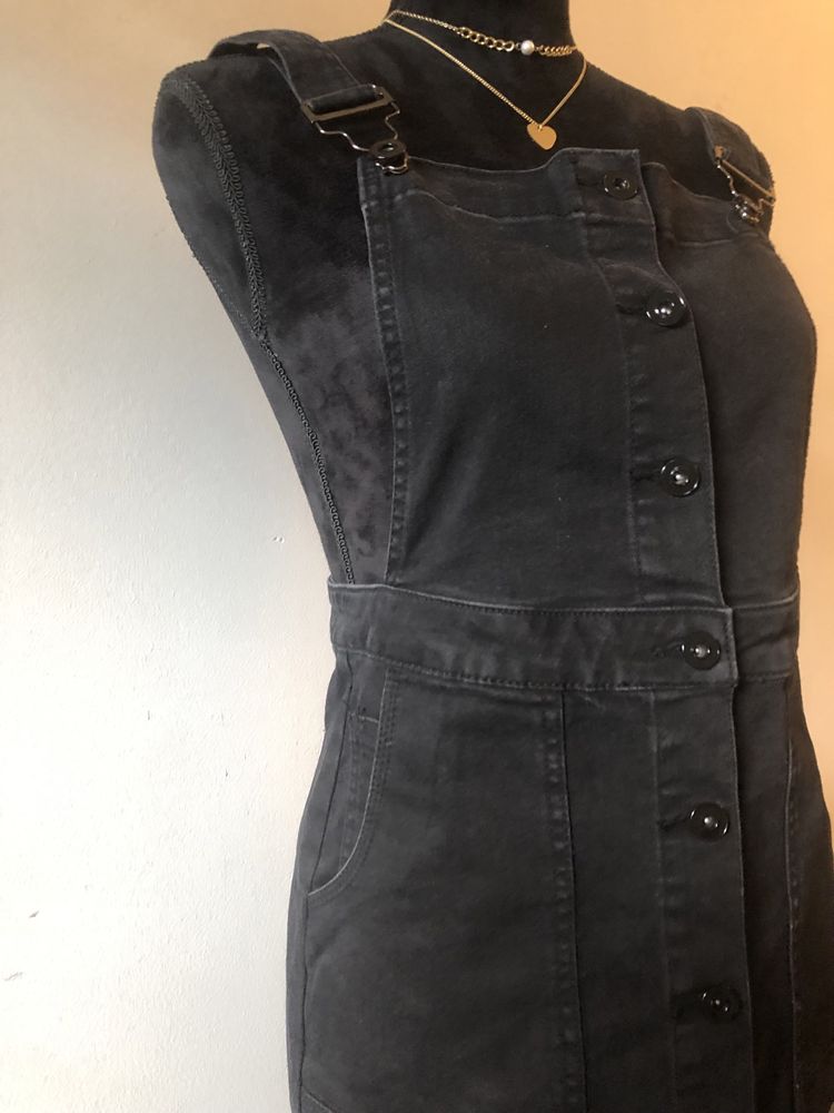 Sukienka czarna ogrodniczka guziki jeans jeansowa casual vintage zara