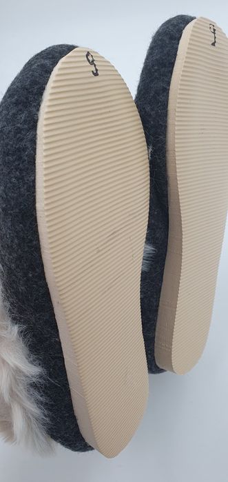 Bambosze zimowe filcowe ocieplane z futerkiem 39 gruba podeszwa