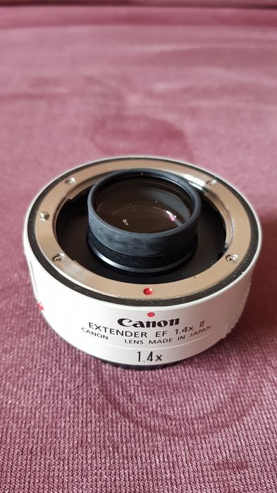 Продам комплект, Canon Extender EF 2x ll и Canon Extender EF 1,4x ll