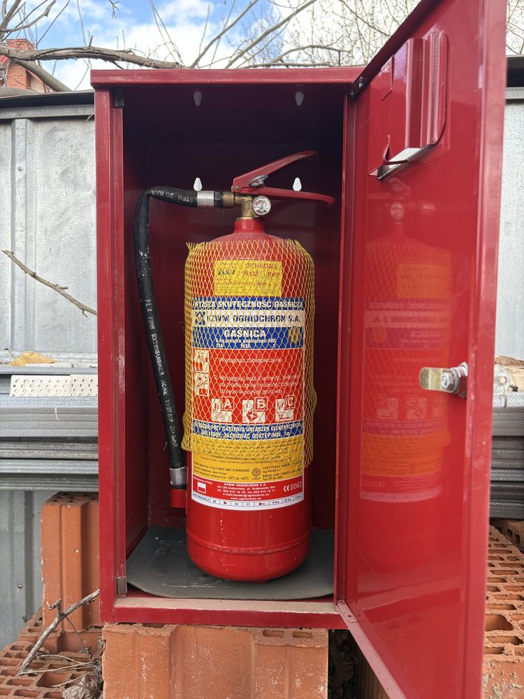 Skrzynka z Gaśnicą ABC 6kg