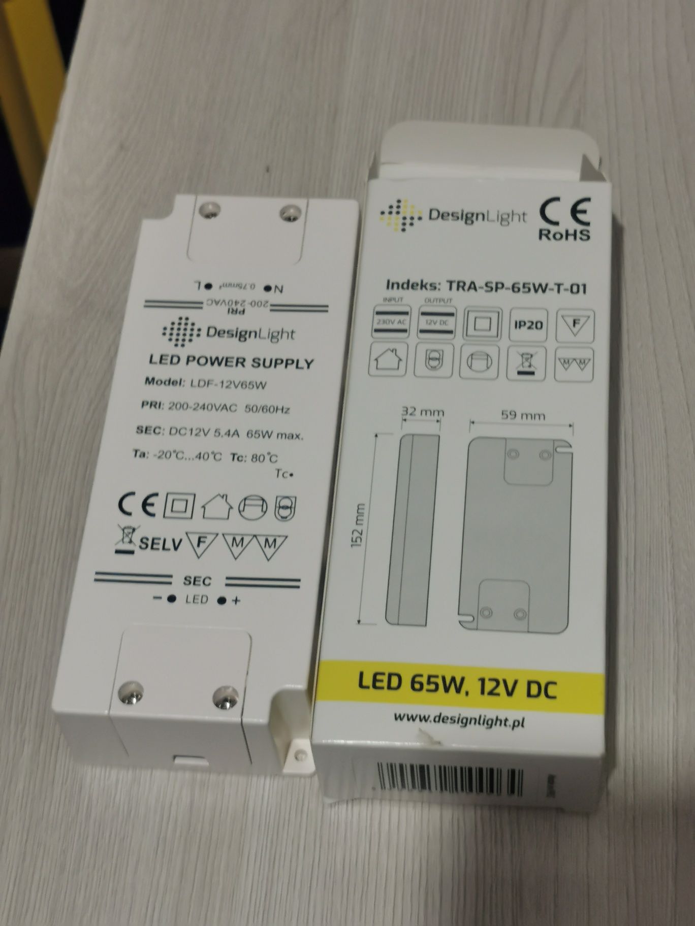 Zasilacz do LED STANDARD PLUS o mocy 65W.