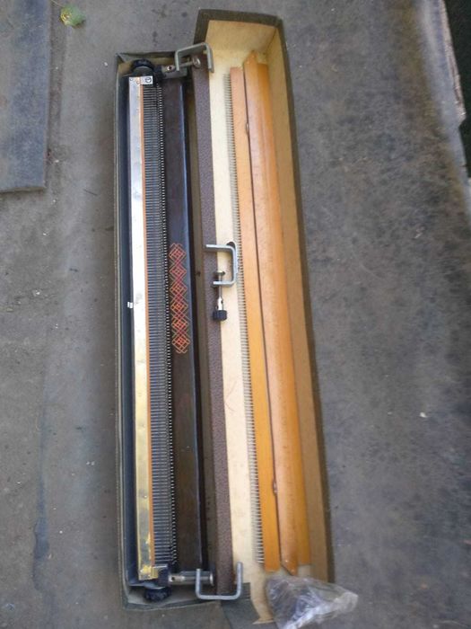 Продаю вязальный аппарат "Чернивчанка"