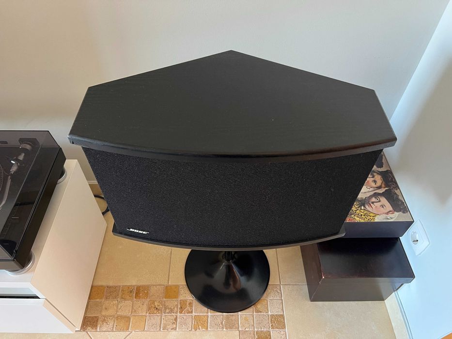 BOSE 901 Série VI com equalizador e suportes