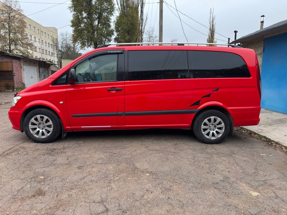 Продам Mercedes Vito 111 Оригинальный  пассажир