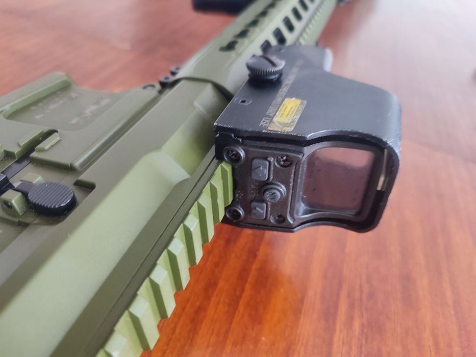 Airsoft G&G Predator full metal