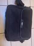 Solidna czarna torba na laptopa