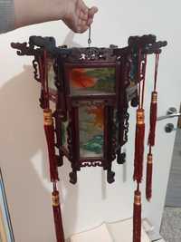 Chińska lampa i dwa karnisze