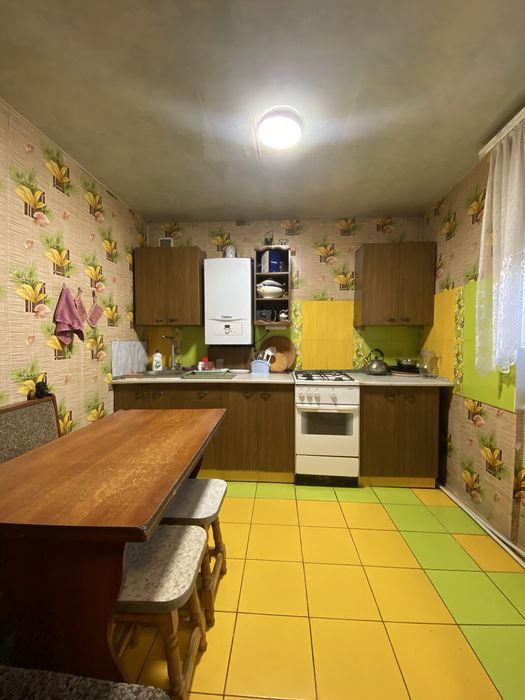 Продам добротный дом в смт  Обуховка , рядом лес/ река Орель