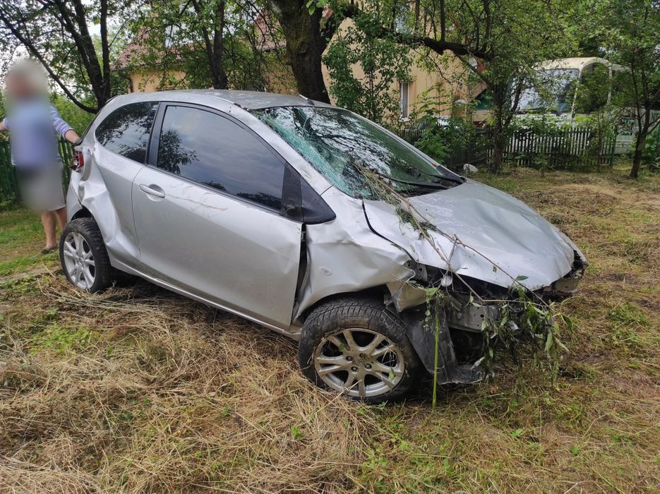 Mazda 2  1,4 дизель , після ДТП