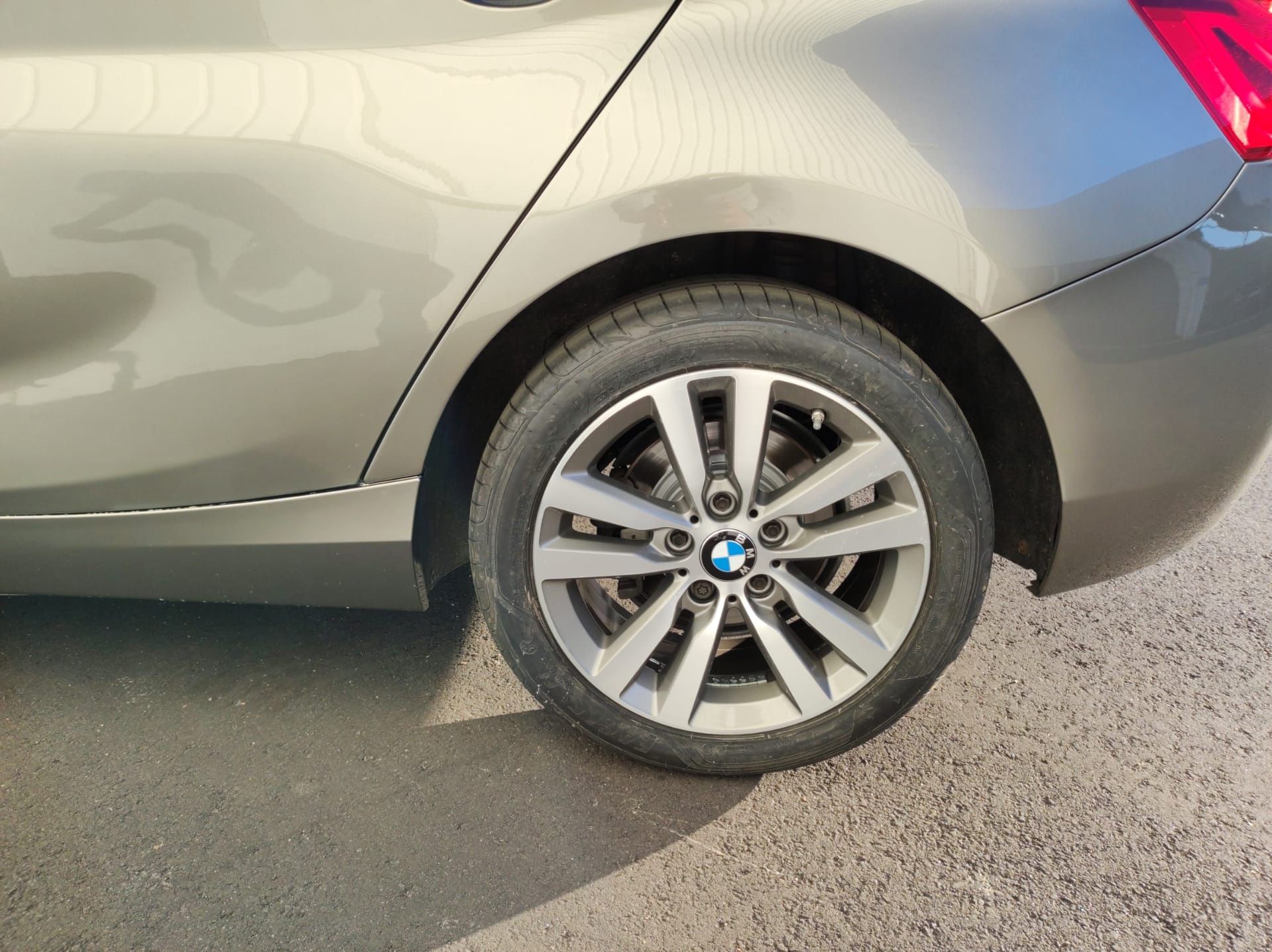BMW 116d line Sport Automático