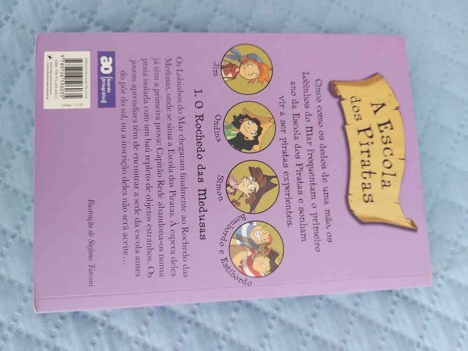 Livro novo a escola dos piratas