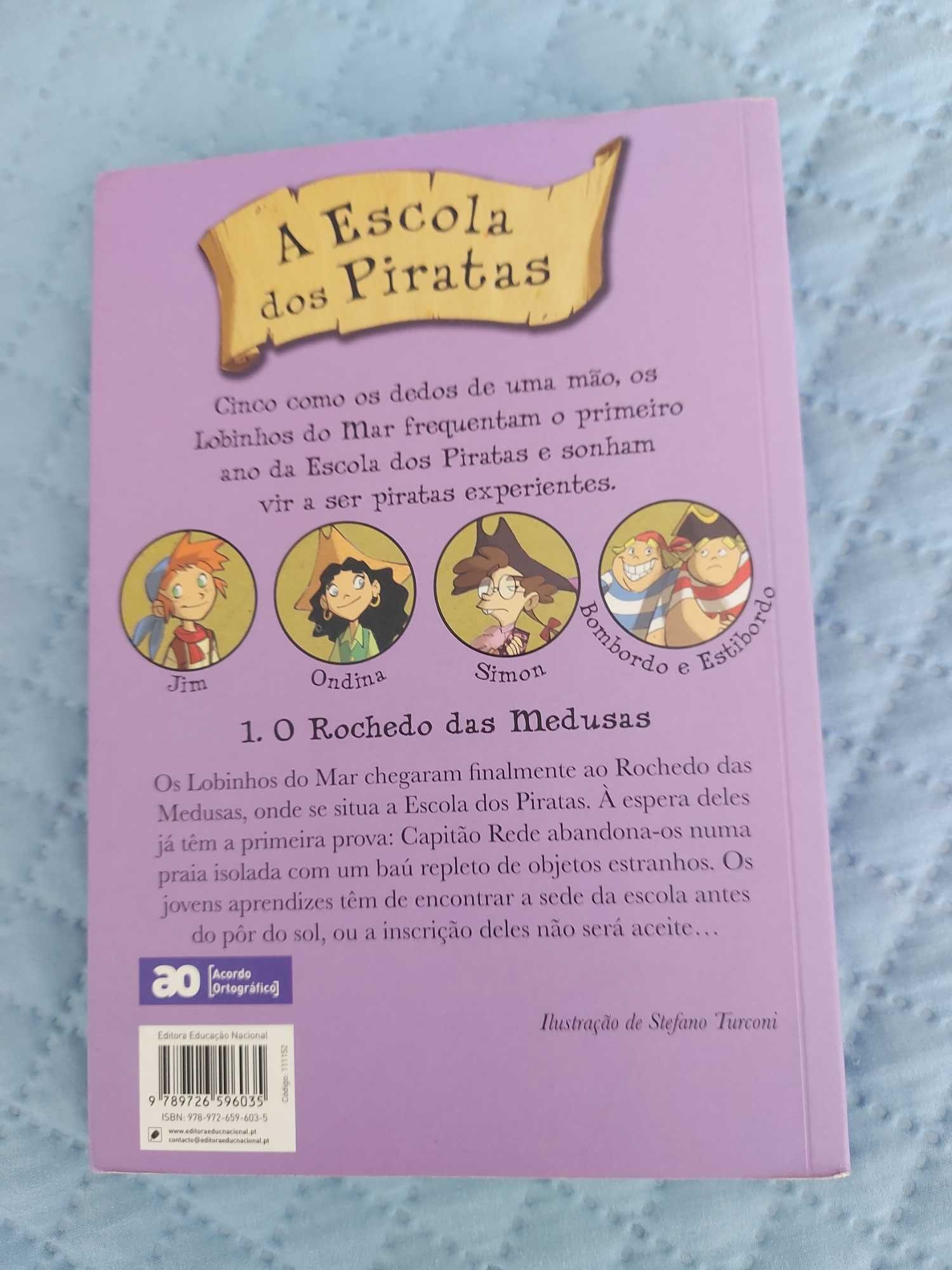 Livro novo a escola dos piratas