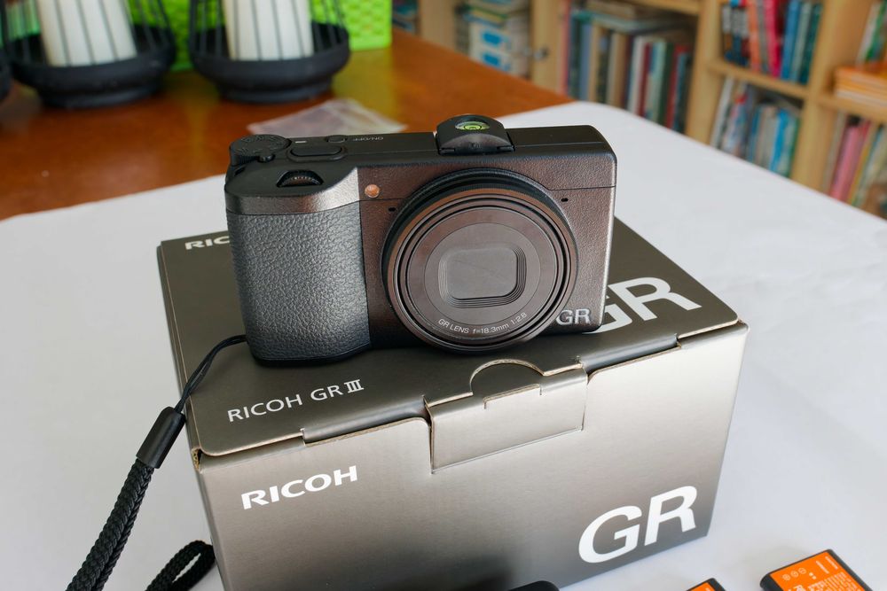 Ricoh GR III — Compacta Premium com Qualidade Profissional