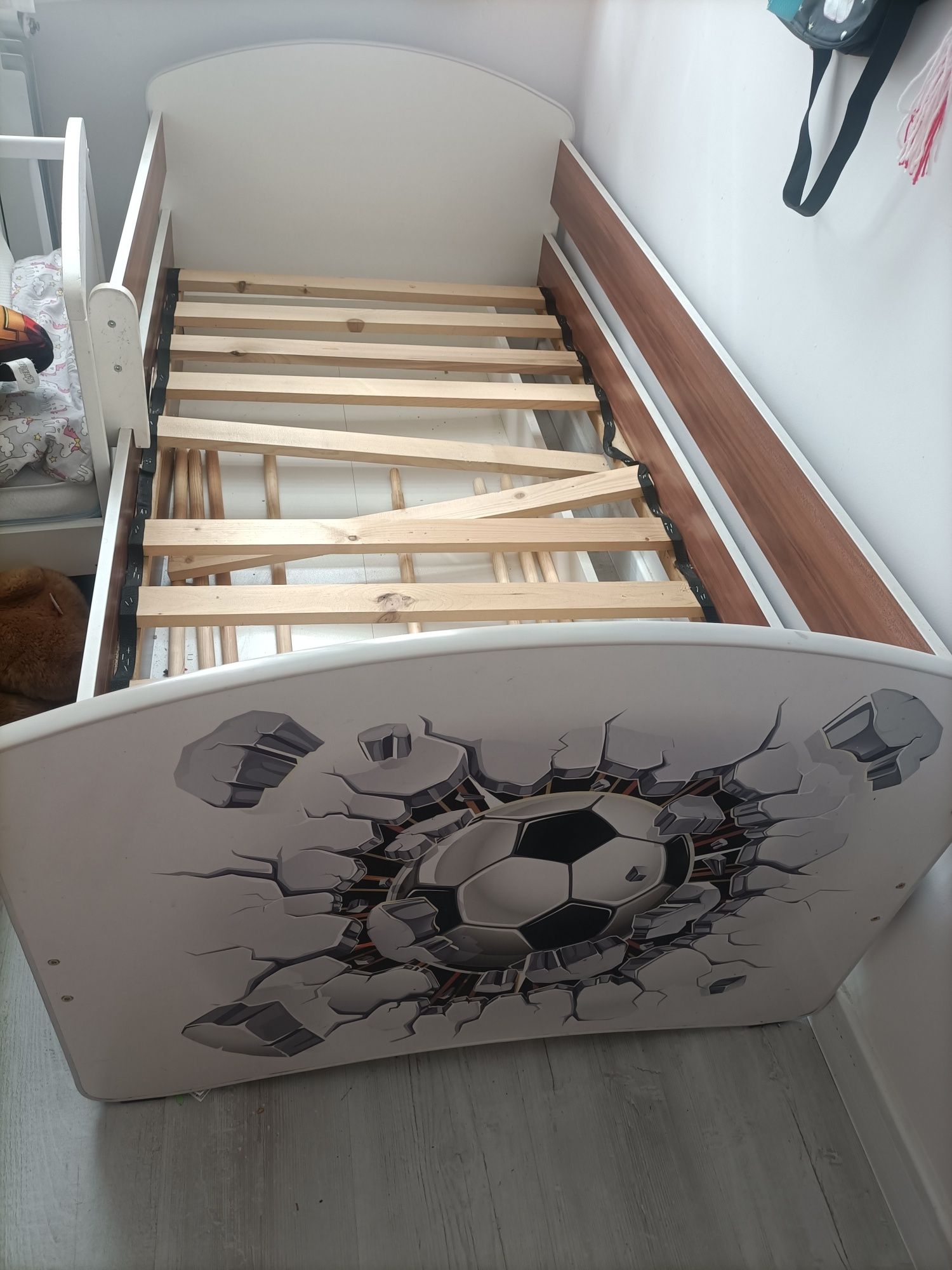 Łóżko dziecięce, chłopięce