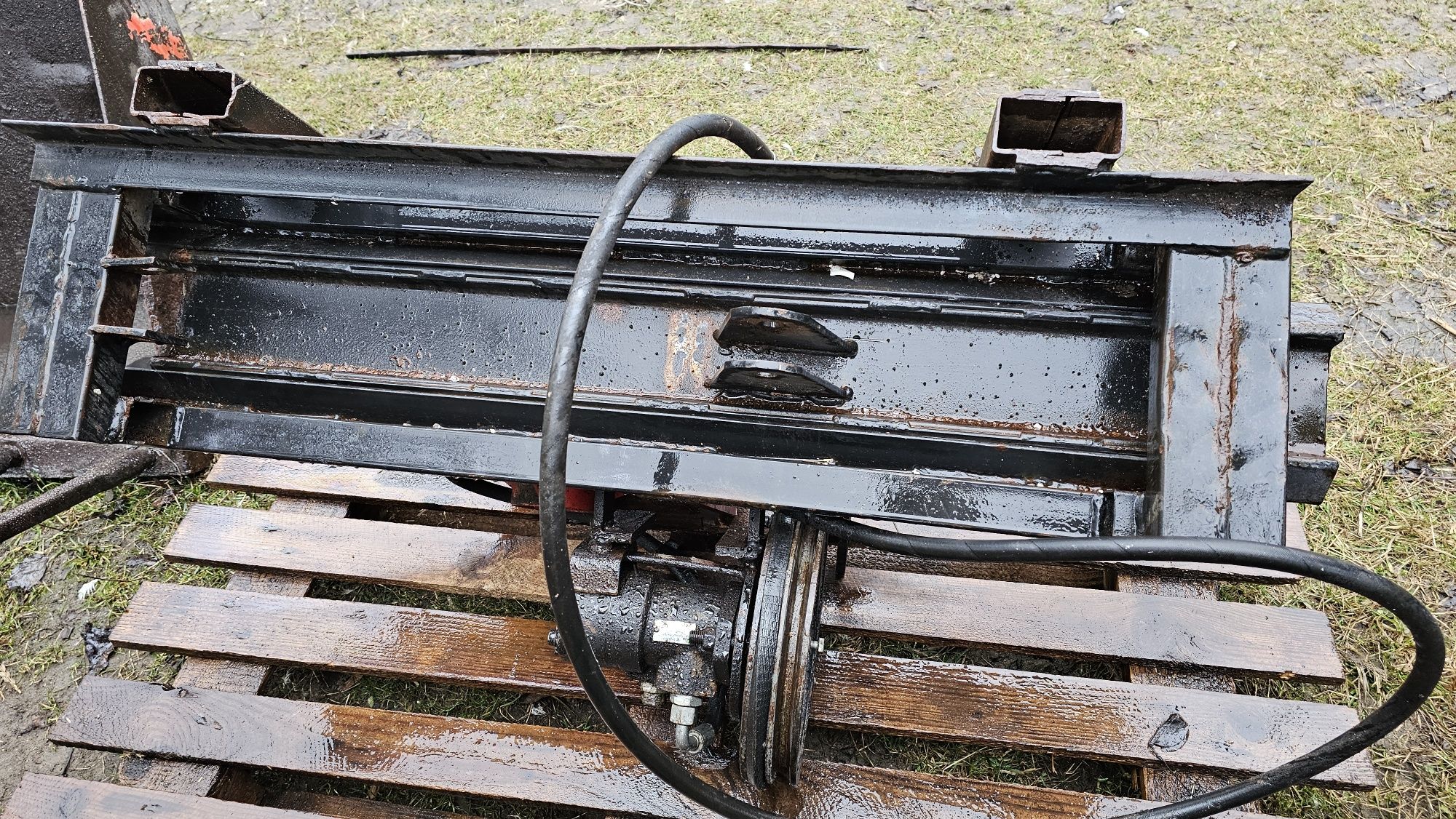 Wiertnica  hydrauliczna, otwornica ,przekładnia kątowa