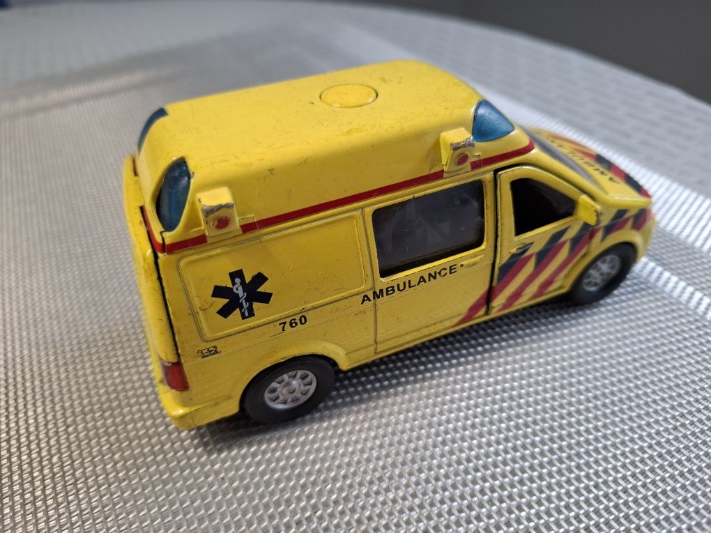 Model samochodu skala 1:43