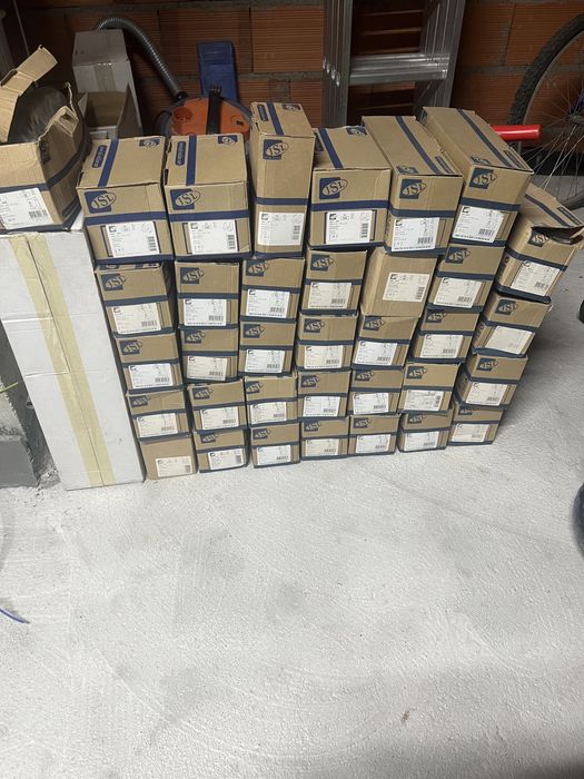 Vendo abraçadeiras jsl caixas novasmelhor