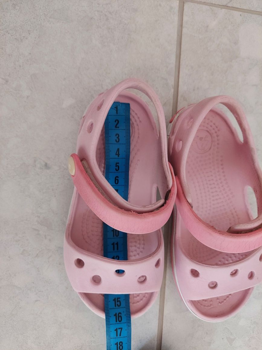 Босоніжки Crocs на дівчинку, розмір 8