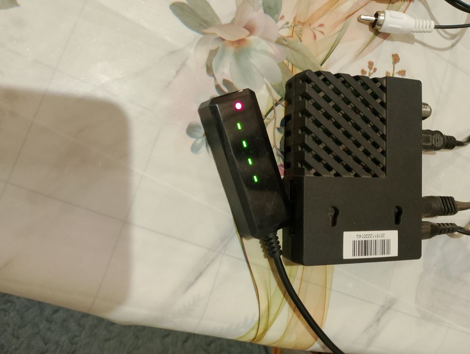 Приставка до телевізора, супутниковий ресивер