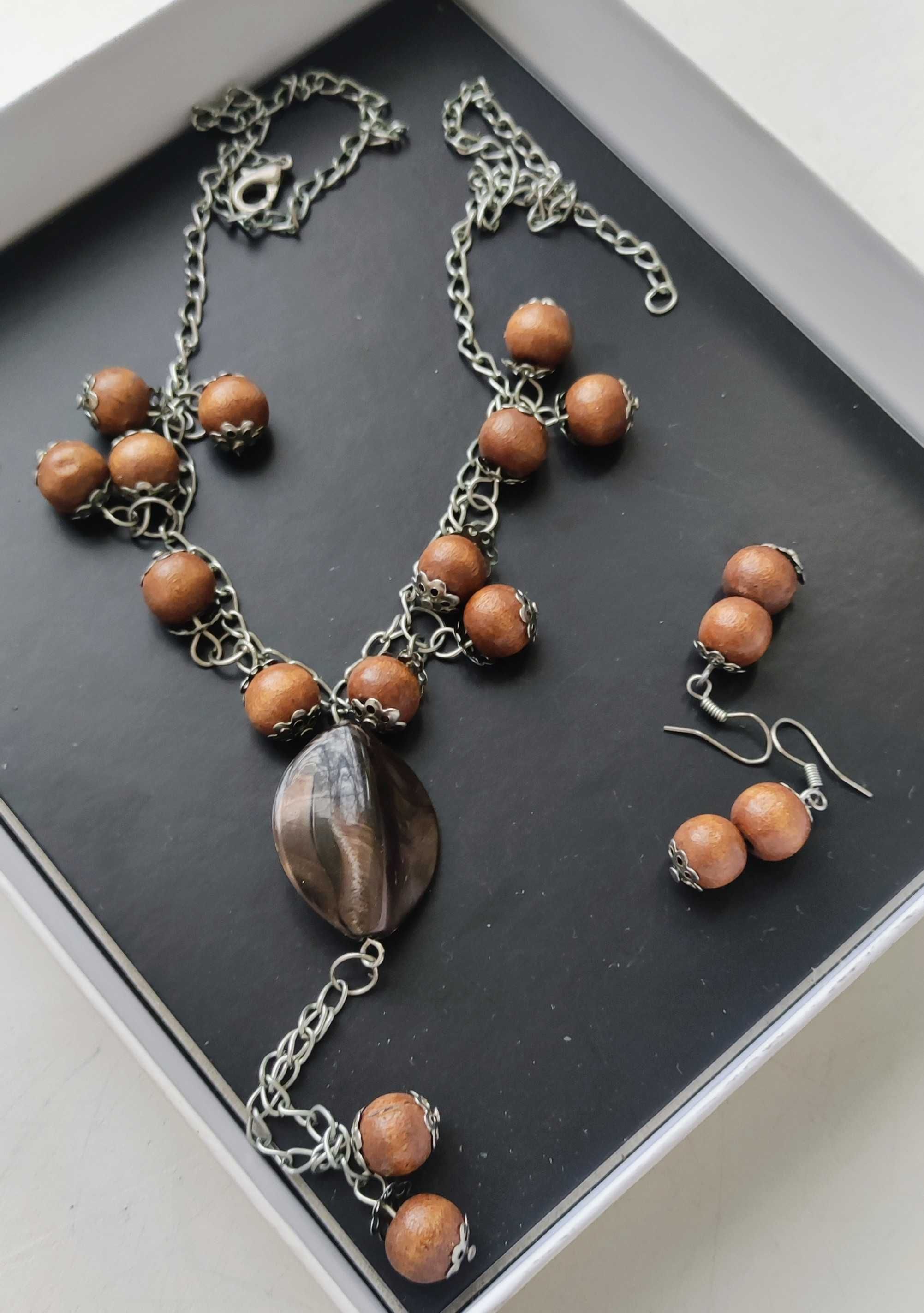 Многослойное ожерелье из камней - авторская работа. Подарок под елку!