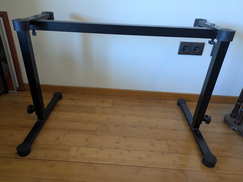 K&M Digital Keyboard Stand64173574141569122