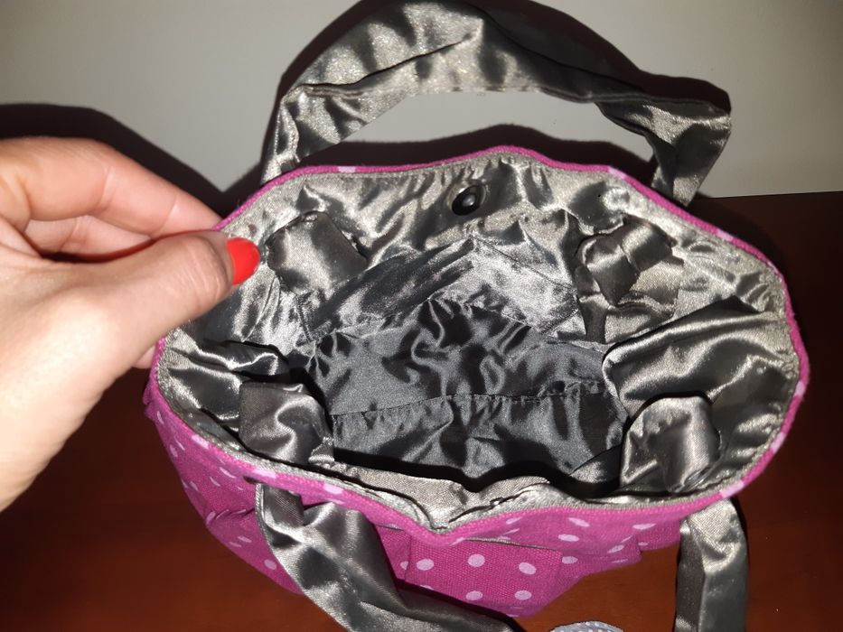 Carteira de menina em tecido