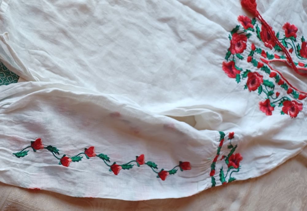 Вишиванка, ллянна, на 34-36 розмір