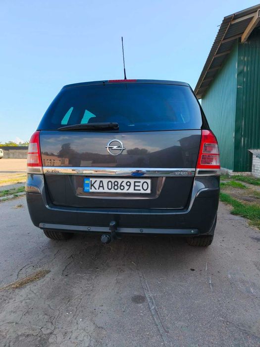 Opel Zafira 2012
