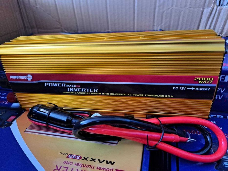 Перетворювач Інвертор 2000W Преобразователь 12-220 Инвертор с дисплеем