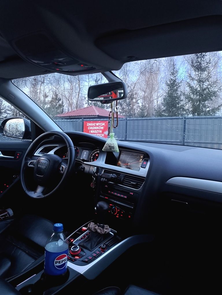 Audi A4b8 2.0 TDI 2008r.