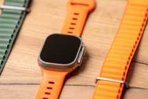 Apple Watch Ultra 2, stan idealny, kilka pasków.