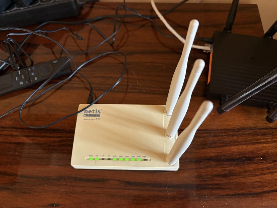 Маршрутизатор Netis WF2710