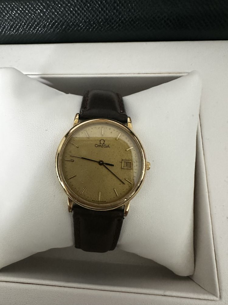 Omega zegarek na pasku
