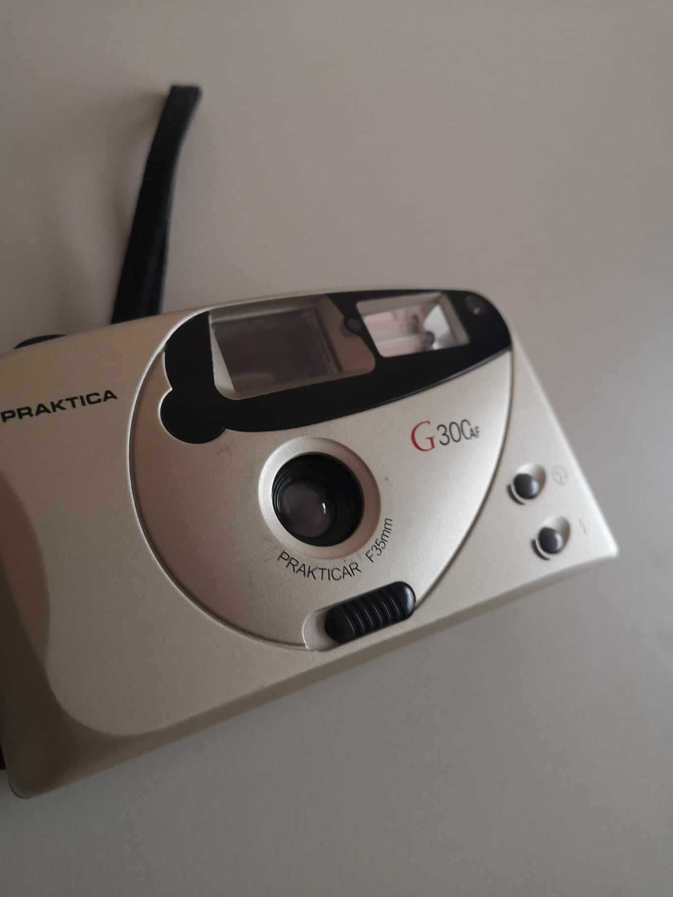 Aparat na klisze vintage retro PRL Praktica G300 AF